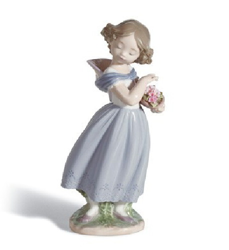 Lladro Porcelain Adorable Innocence